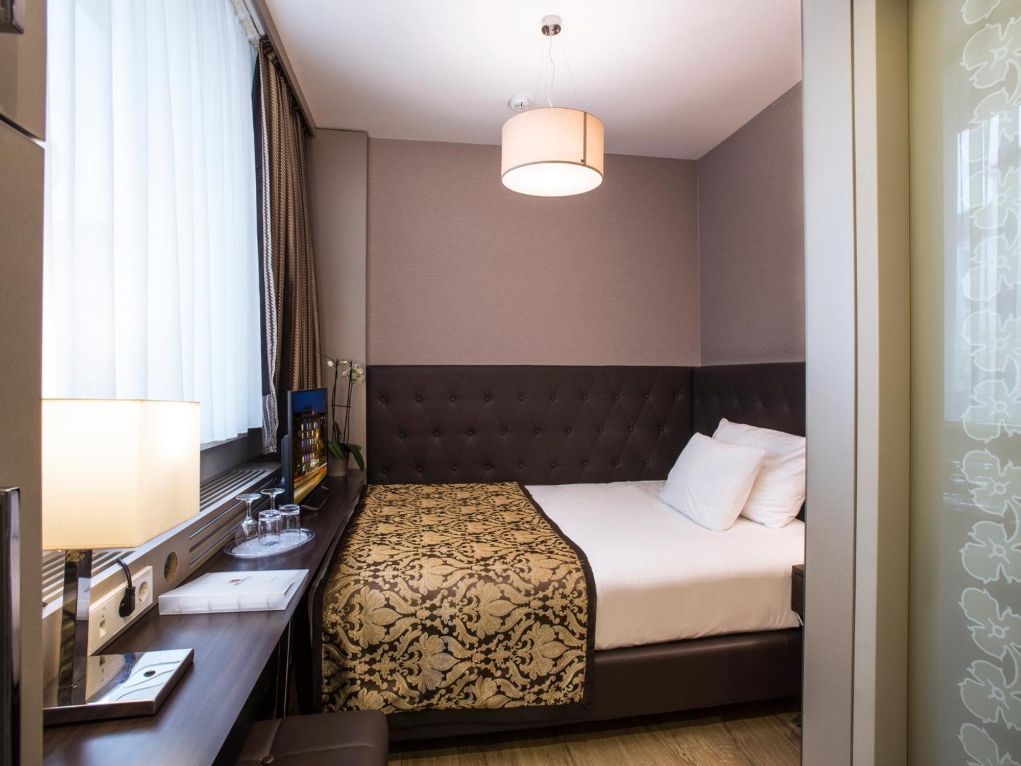 Homaris West Side (Adults Only) Hotel Berlin Room photo